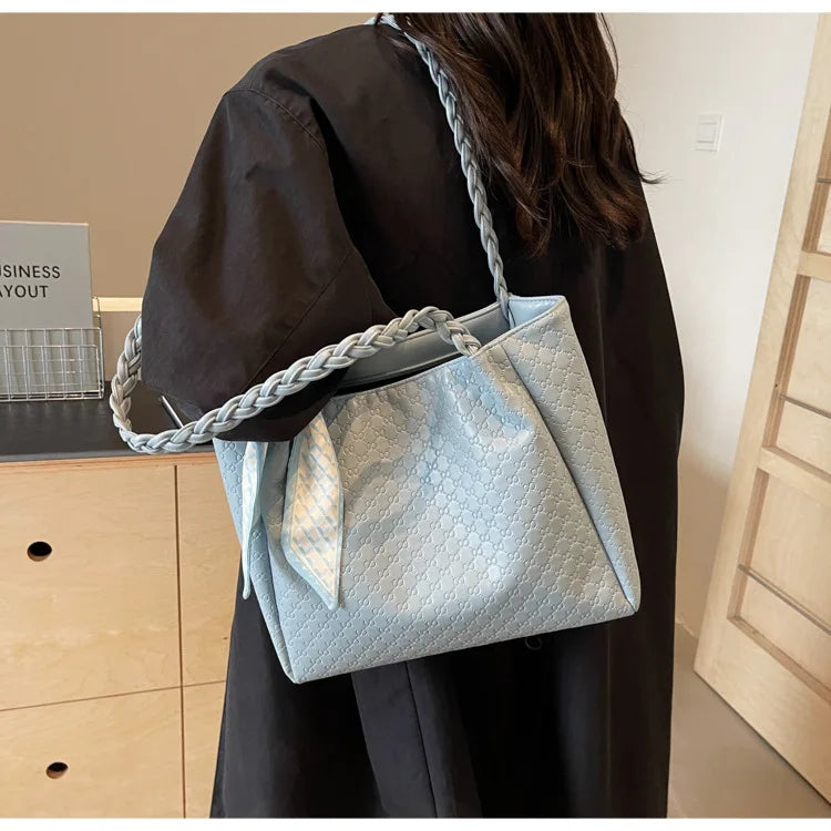 Fashion Tote Bag for Women Large Capacity Shoulder Purse Designer Handbag Simple Style Casual Office Commute Daily Use