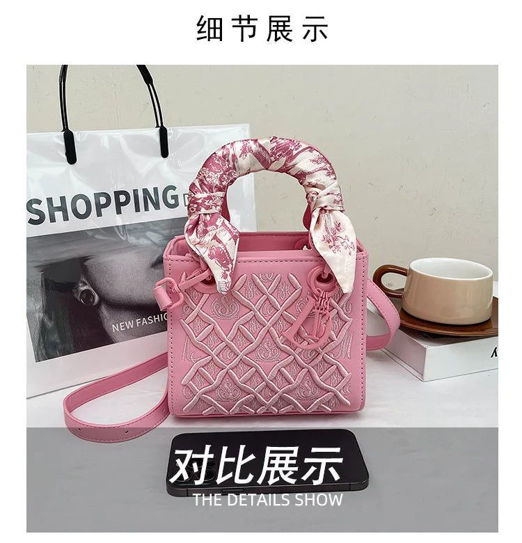 Luxury 2025 New Versatile Craftsmanship Embroidery Concubine Bag Handbag, Women's Crossbody Bag
