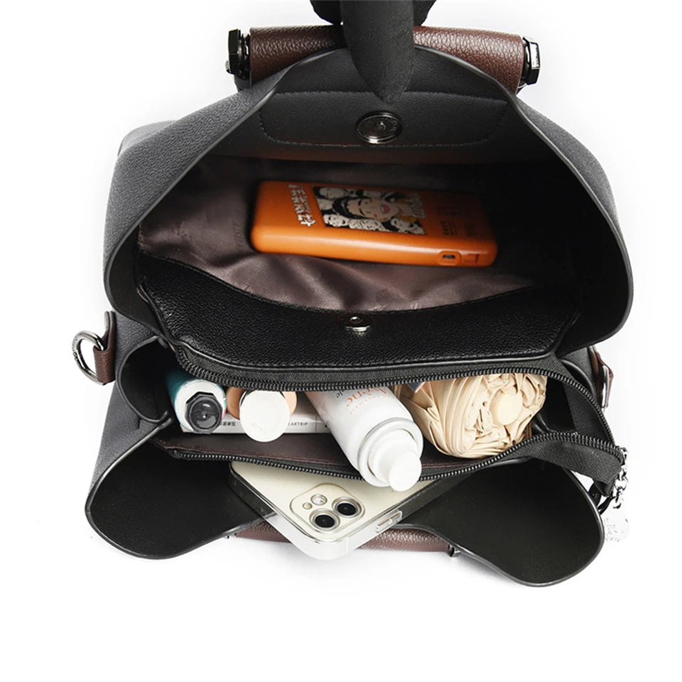 Elegant Women's Handbag Unique Handle Design Featuring a Stylish Pattern Spacious Interior  Adjustable Strap Functionality