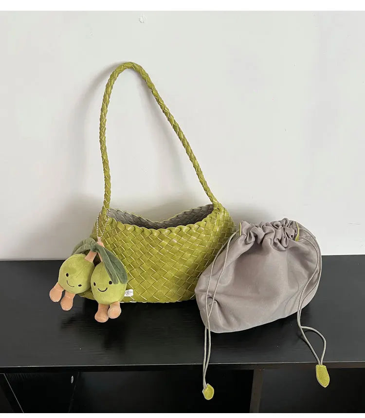 Hand woven armpit bag, women's new high-end and versatile retro handbag, single shoulder mother bag