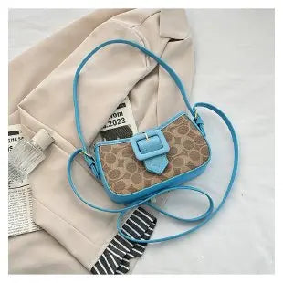 The High-end Underarm Baguette Bag 2025 New Style, Featuring A Star-studded Single-shoulder Bag with A Unique Hand-carry Design