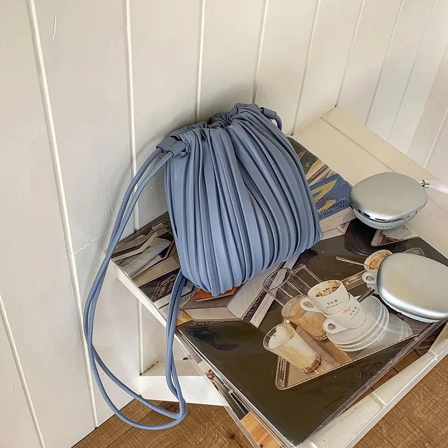 Luxury Women's Shoulder Crossbody Bag Summer New Luxury Soft PU Pleated Mini Bag Versatile Fashion Candy Color Small Square Bag