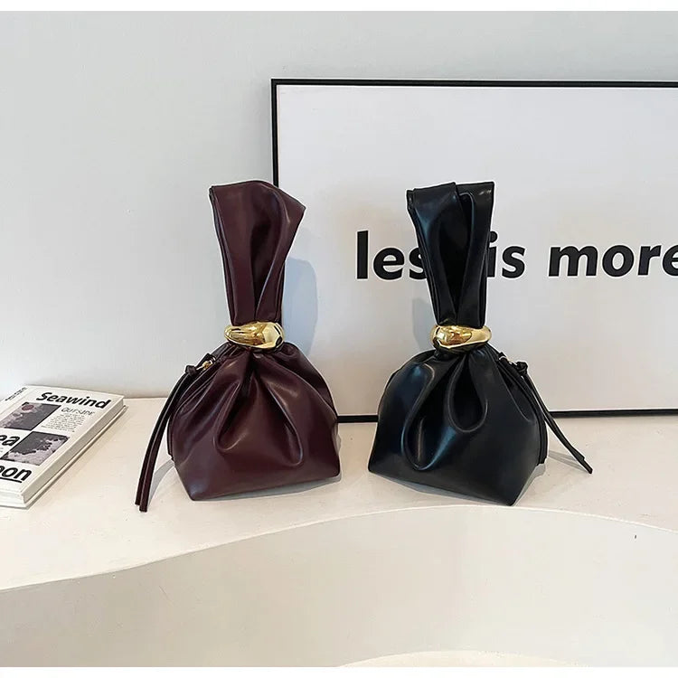Soft Leather Clutch Bag for Travel Luxury Designer Women Pleated Mini Bucket Pouch Temperament Side Zipper Party Evening Bags
