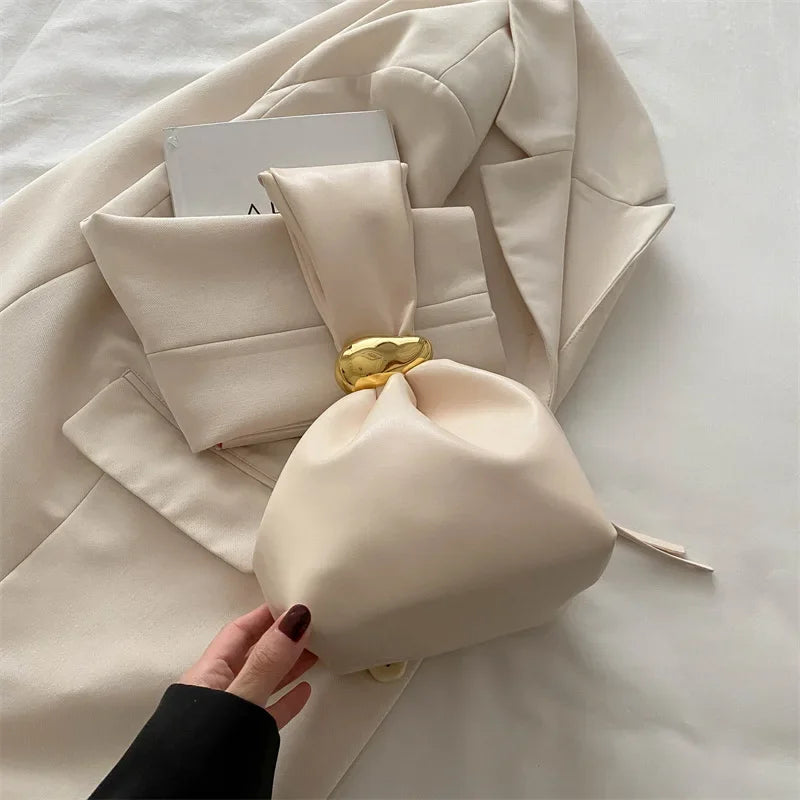 Soft Leather Clutch Bag for Travel Luxury Designer Women Pleated Mini Bucket Pouch Temperament Side Zipper Party Evening Bags