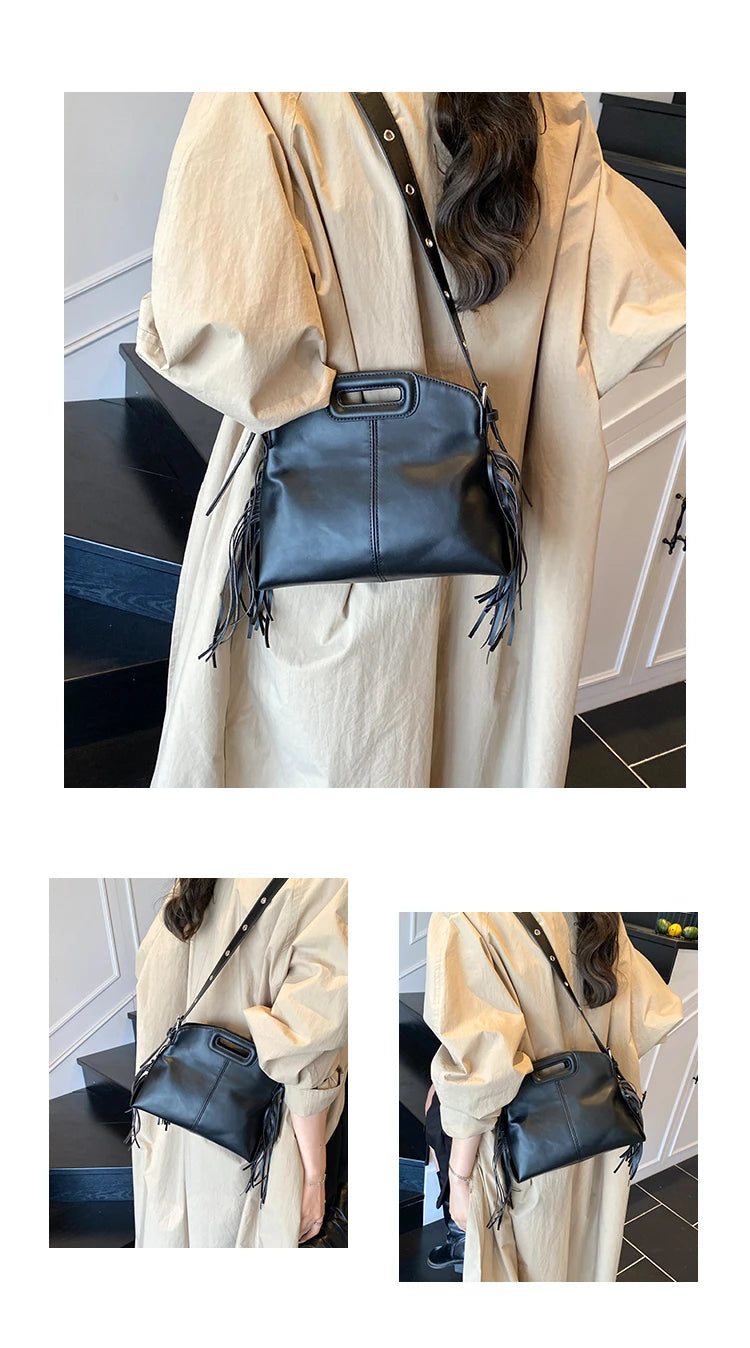 Fashionable Crossbody-Bag In Genuine Leather For Ladies, Classic Shoulder Bag By Famous Designer, Elegant Handbags