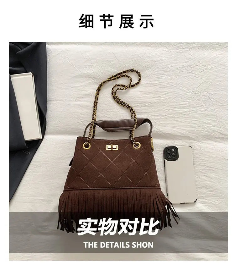 High-End Women's Shoulder Bag Made Of Premium Leather With Trendy Design And Paris Vintage Style