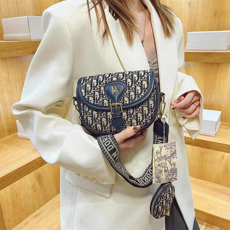 Luxury Brand Ladies Messenger Bag, Durable Leather Shoulder Bag For Professionals, Famous Designer Handbag