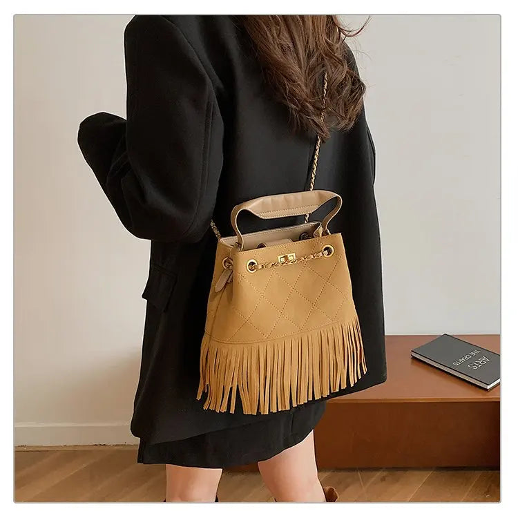 High-End Women's Shoulder Bag Made Of Premium Leather With Trendy Design And Paris Vintage Style