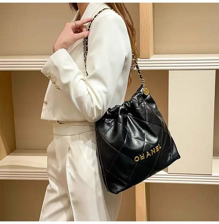 2025 New Garbage Bag Tote Bag Women's Large Capacity Diamond Grid Chain Premium Single Shoulder Underarm Bag