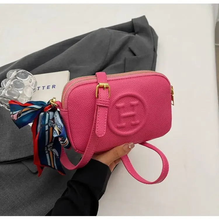 Bucket bag designer luxurious high appearance camera bag new zipper shoulder crossbody bag fashionable and versatile travel bag