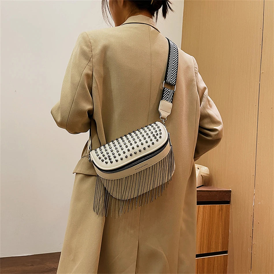 Luxury Woman Chest Bag Fashion Tassel Leather Large Capacity Crossbody Sling Bag Women Waist Bag Casual Rivet Design Travel Sac