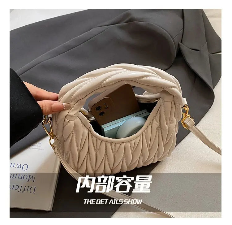 Luxury Ladies Shoulder Bag Made Of Premium Leather Boasting Paris Style And Casual Vintage Trendy Look