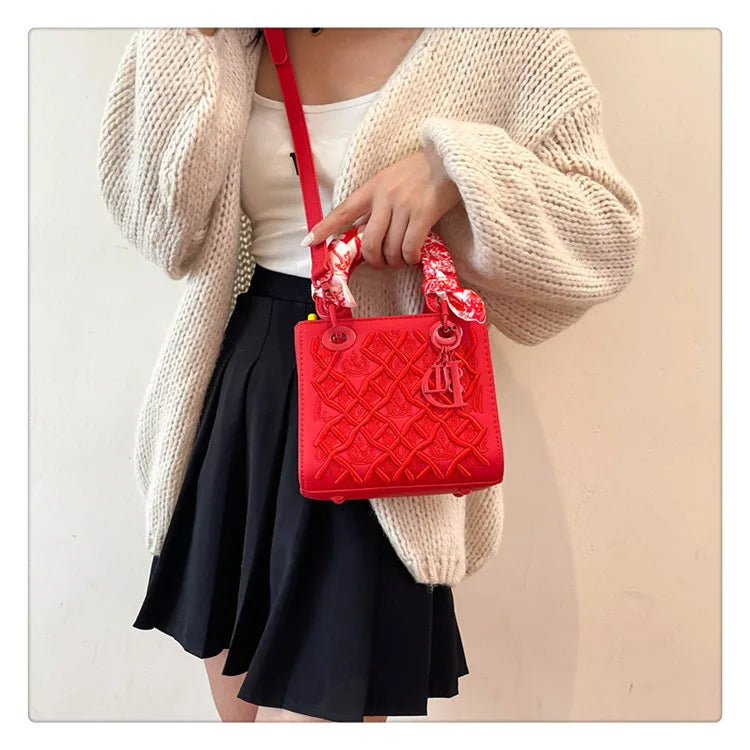 Luxury 2025 New Versatile Craftsmanship Embroidery Concubine Bag Handbag, Women's Crossbody Bag