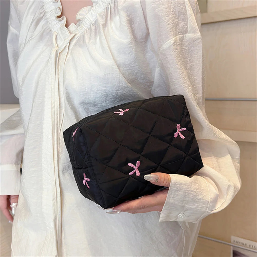 Makeup Bag for Women Embroidered Bowknot Travel Cosmetic Bags Large Capacity Toiletry Storage Bag Portable Makeup Pouch