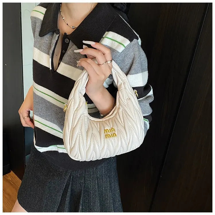 Luxury Ladies Shoulder Bag Made Of Premium Leather Boasting Paris Style And Casual Vintage Trendy Look