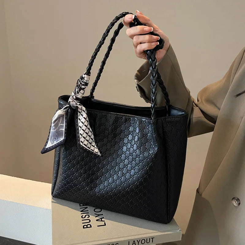 Fashion Tote Bag for Women Large Capacity Shoulder Purse Designer Handbag Simple Style Casual Office Commute Daily Use