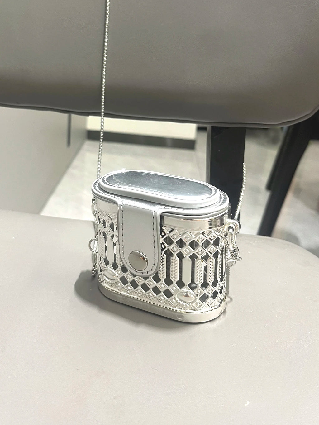 Golden luxury Designer mini small shoulder bags Evening bag Purses and handbag funny metal shape Clutch purse Party Wedding