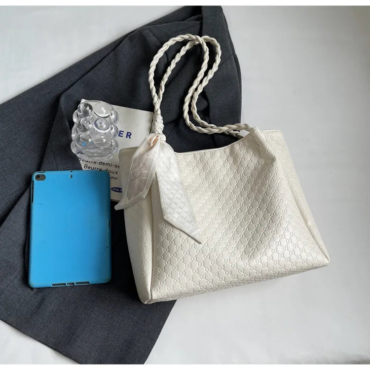 Fashion Tote Bag for Women Large Capacity Shoulder Purse Designer Handbag Simple Style Casual Office Commute Daily Use