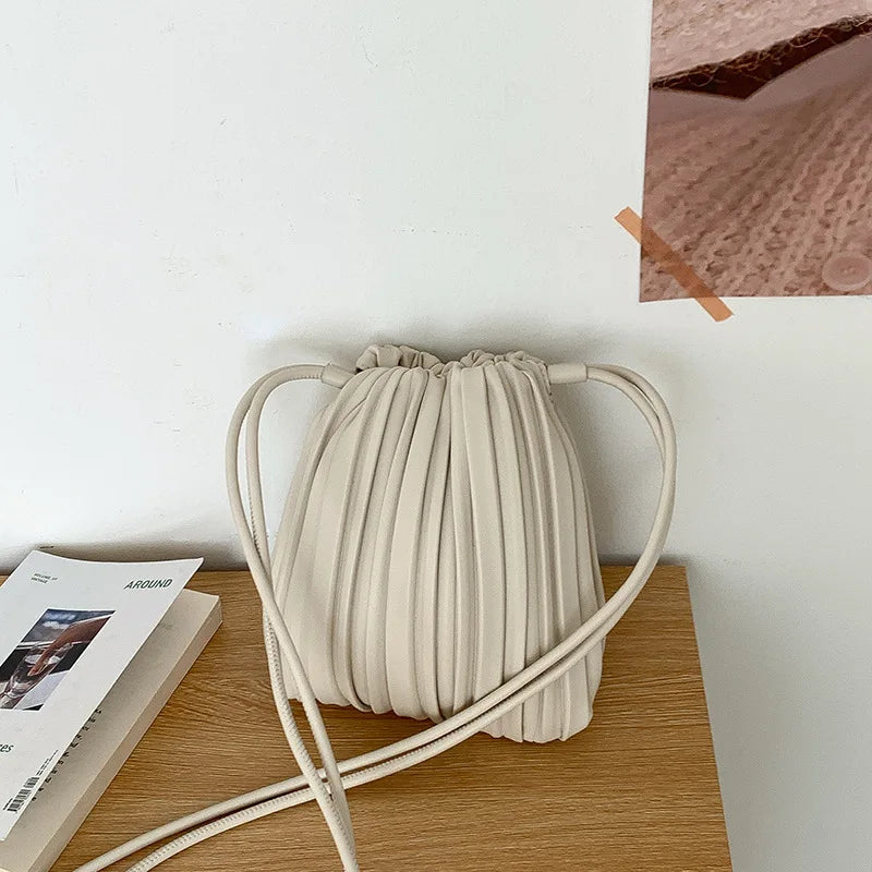 Luxury Women's Shoulder Crossbody Bag Summer New Luxury Soft PU Pleated Mini Bag Versatile Fashion Candy Color Small Square Bag