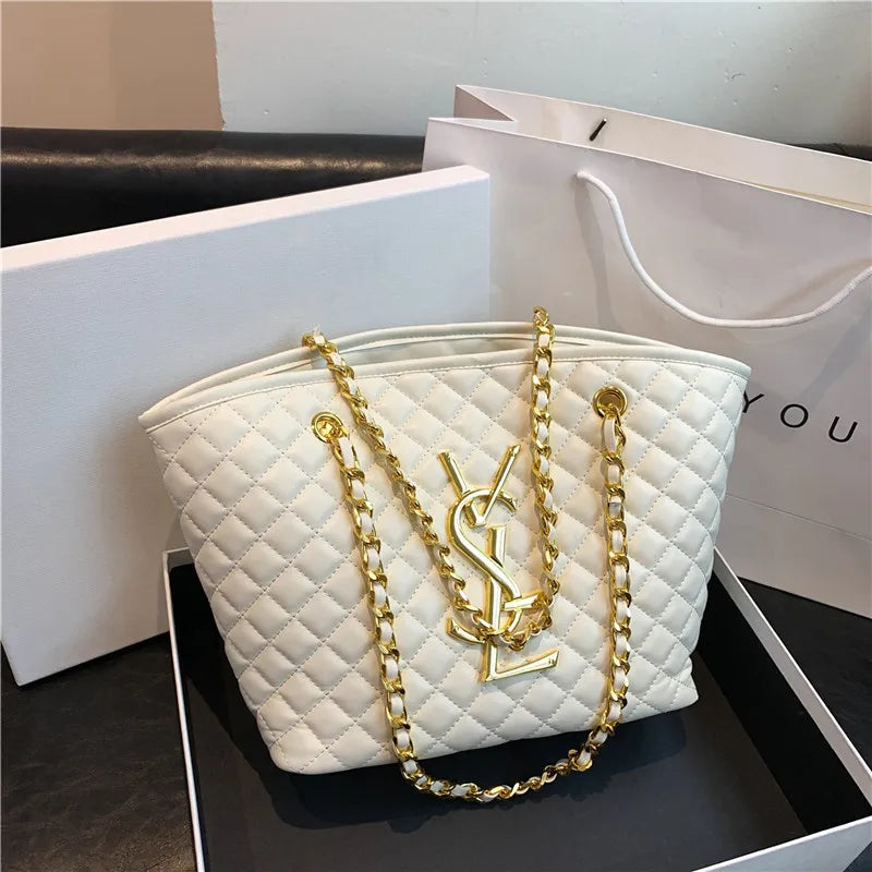 2025 New Designers' Large Capacity Ladies' Bags - Luxurious Retro Diamond Pattern Shoulder Bags with High-Quality Texture Tote B