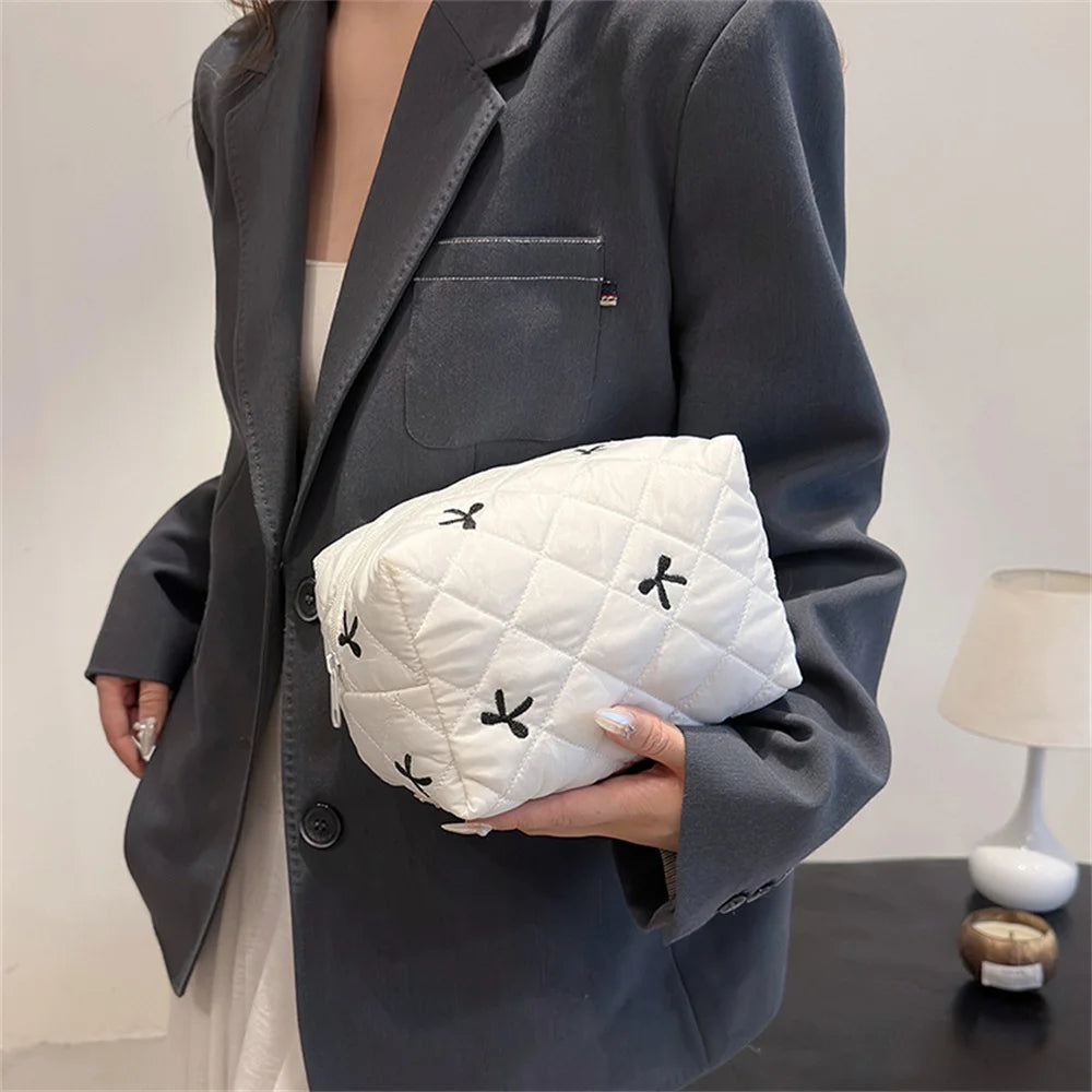 Makeup Bag for Women Embroidered Bowknot Travel Cosmetic Bags Large Capacity Toiletry Storage Bag Portable Makeup Pouch