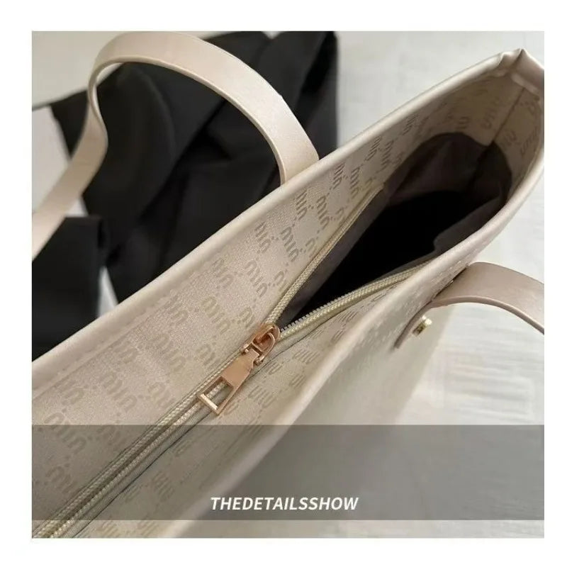 Luxury-textured Tote Handbag for Women, 2025 Summer New Design Large Capacity Checkered Shoulder Bag, Trendy Underarm Bag