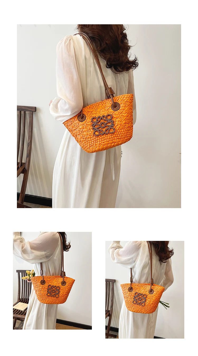 Luxury Simple Classic Clutch Bag Mini For Women With Solid Color Fashion Design And Best Superstar Show Appeal