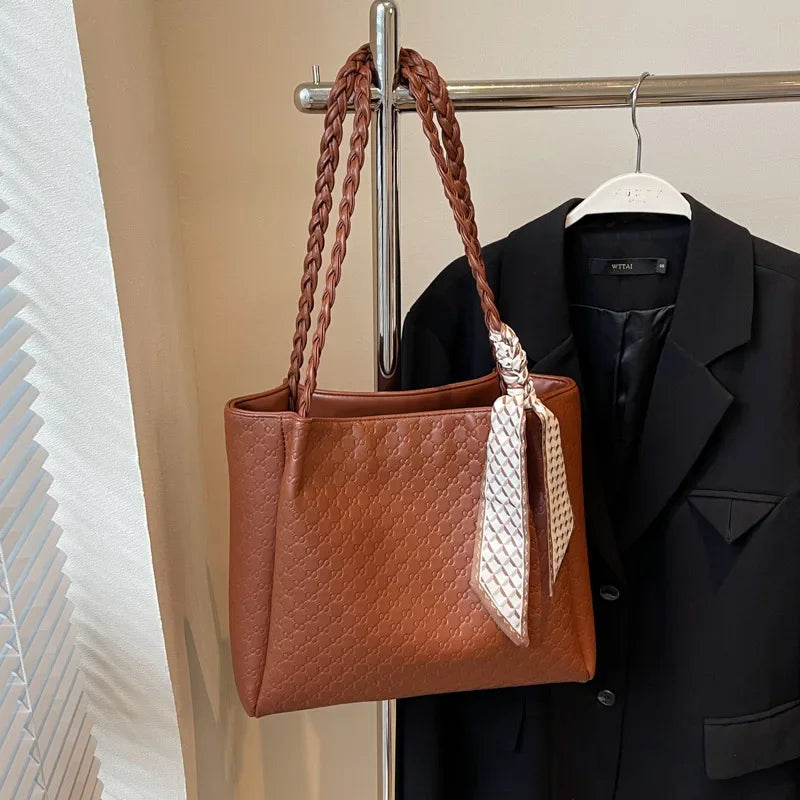 Fashion Tote Bag for Women Large Capacity Shoulder Purse Designer Handbag Simple Style Casual Office Commute Daily Use