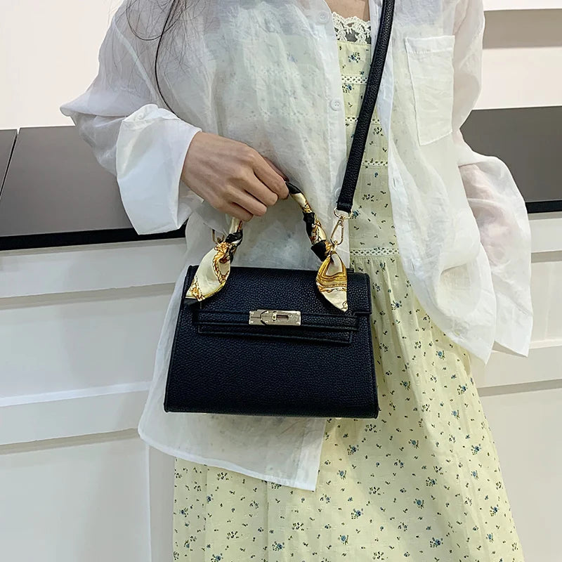 Vintage Inspired Leather Handbag For Women Bohemian Crossbody Shoulder Bag With Fringe Details Ladies Casual Fashion Purse