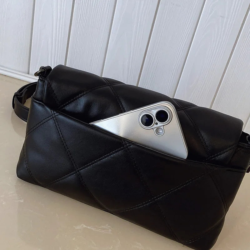 2025 Women’s Premium Light Luxury Shoulder Bag — New Foreign-Style Exquisite Design, Lightweight Large-Capacity & Versatile