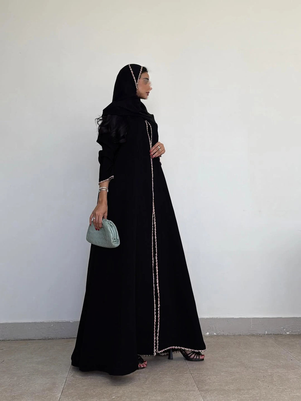 Middle Eastern Muslim Fashion Women's Black Long-Sleeved Embroidered Robe Abaya with Headscarf
