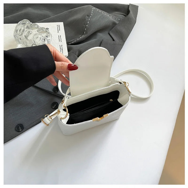 Luxury Women's Tote Bag, Chic V Shaped Stylish Pu Leather Bucket Bag, Top Cover Handbag Women Shoulder Crossbody Bags for Woman