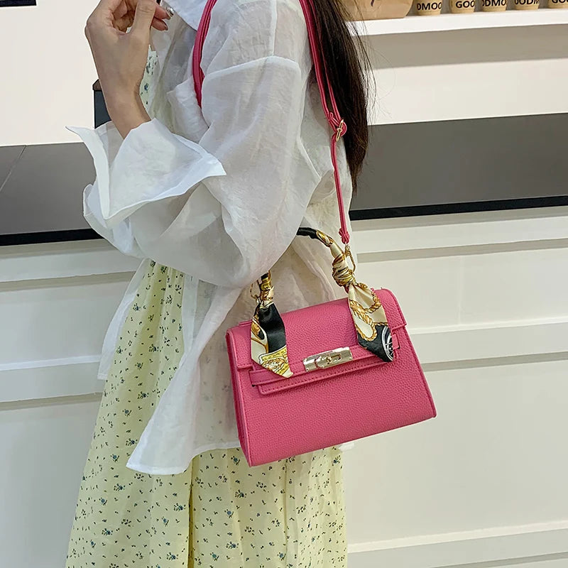 Vintage Inspired Leather Handbag For Women Bohemian Crossbody Shoulder Bag With Fringe Details Ladies Casual Fashion Purse