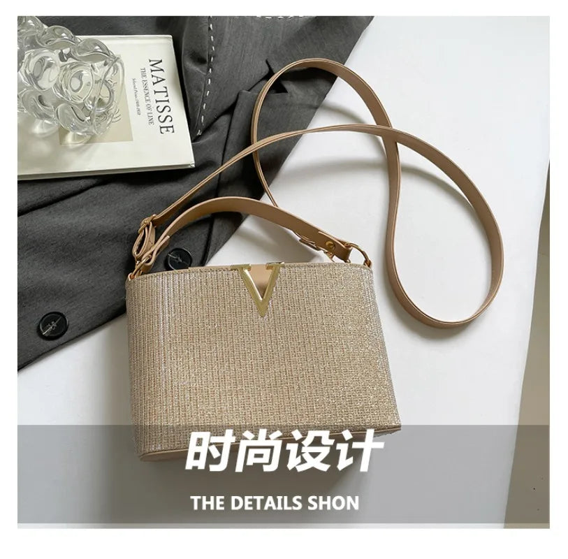 Women's Messenger Bag In High-Quality Leather Featuring Classic Elegant Design From Luxury Brand Popular Choice