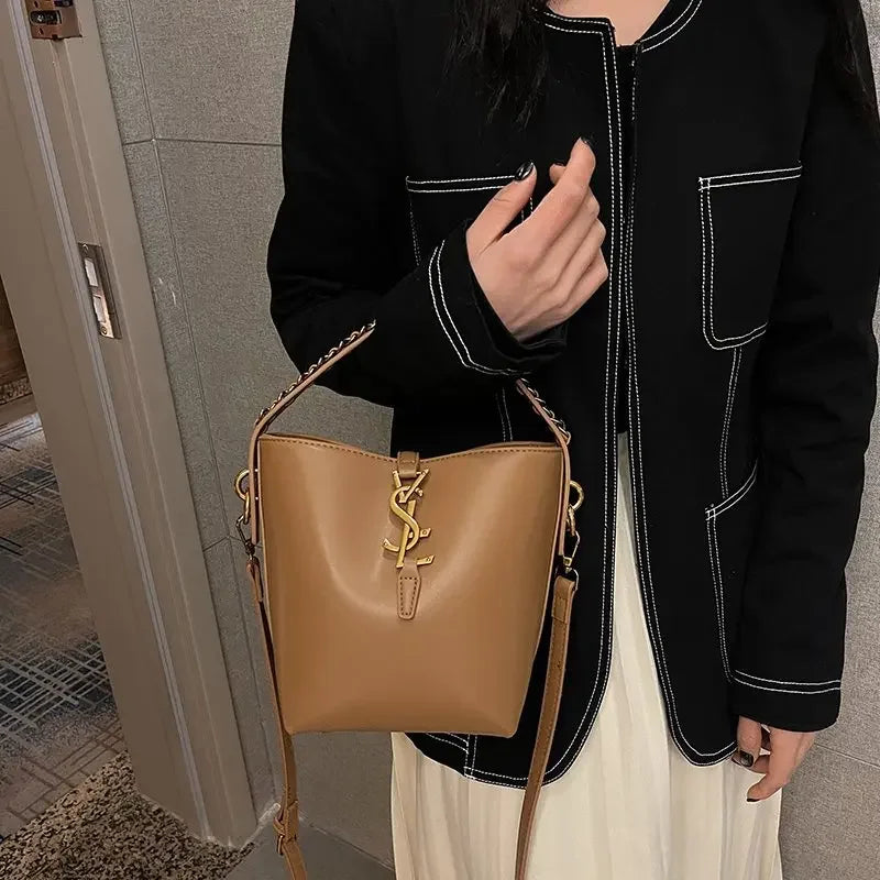 2025 Summer New! Light - Luxury Women's Bucket Bag - High - End Niche Design, Stylish Shoulder Messenger for All Occasions