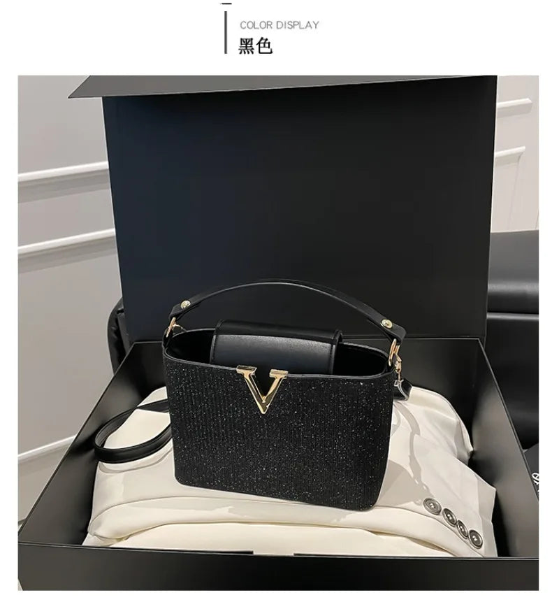 Women's Messenger Bag In High-Quality Leather Featuring Classic Elegant Design From Luxury Brand Popular Choice