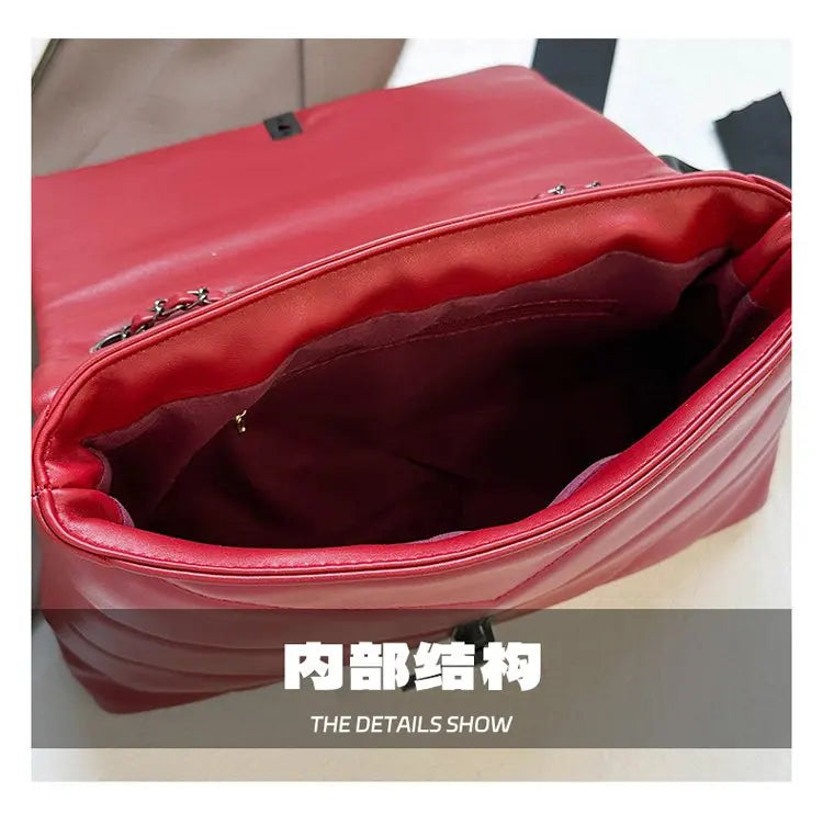 Luxury Women's Tote Bag Made Of Fine Leather Boasting Famous Designer Inspired And Casual Vintage Commuter Style