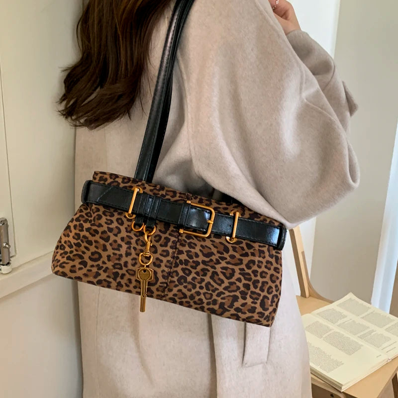 Shoulder Bag for Going Out to Work, Autumn and Winter Retro High-End Bag for Women, 2025 New Shoulder Underarm Bag 1257JC