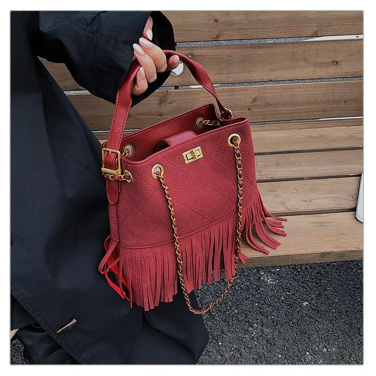 High-End Women's Shoulder Bag Made Of Premium Leather With Trendy Design And Paris Vintage Style