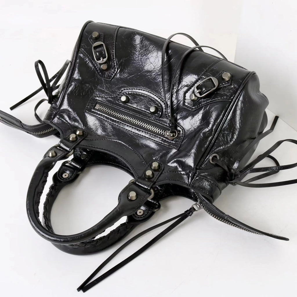 Postman's Bag Single-Shoulder Crossbody Commuter Leather Women's Chain Soft Square Bag Large Capacity Versatile Everyday