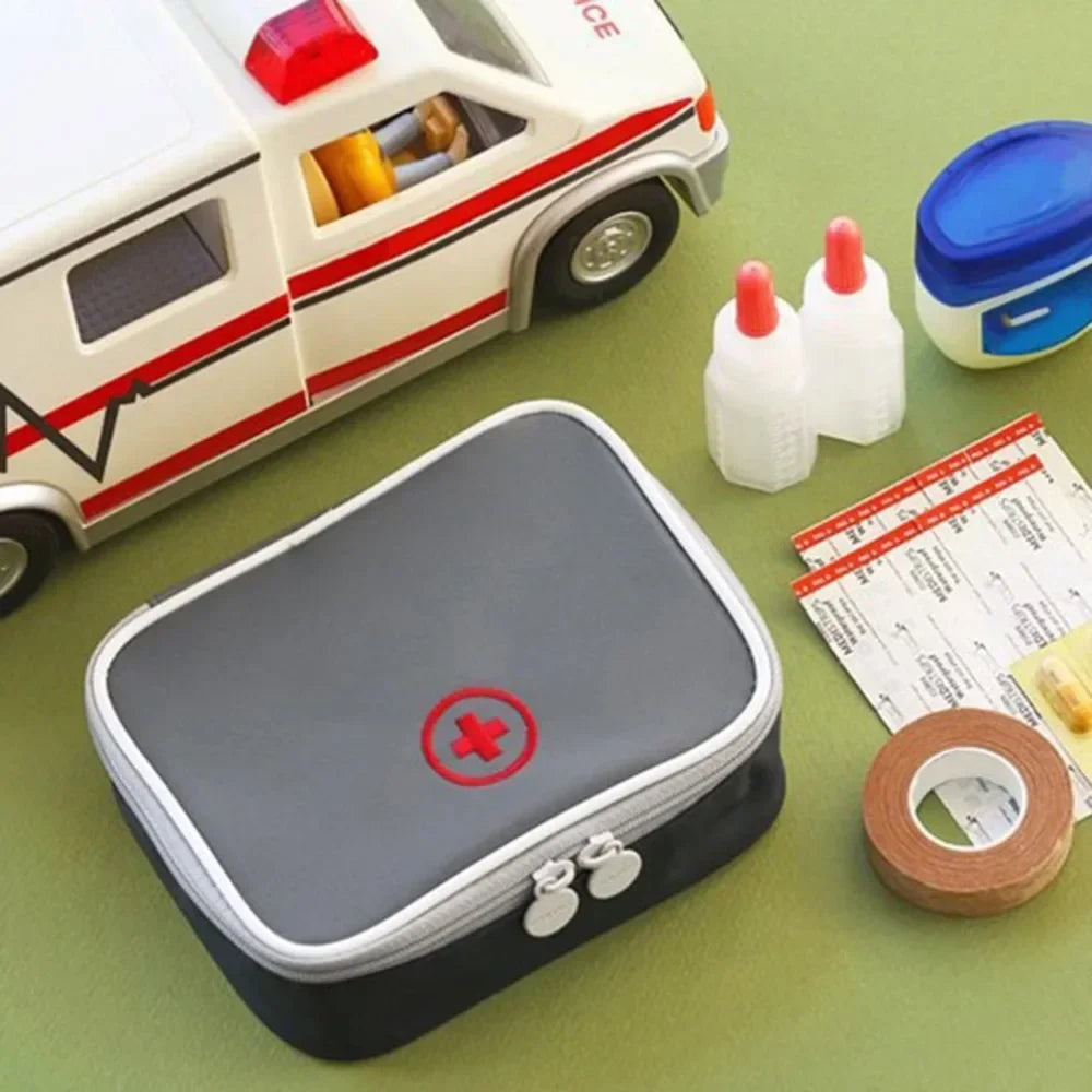 Mini Outdoor First Aid Kit Bag Travel Portable Medicine Package Emergency Kit Bags Medicine Storage Bag Small Organizer