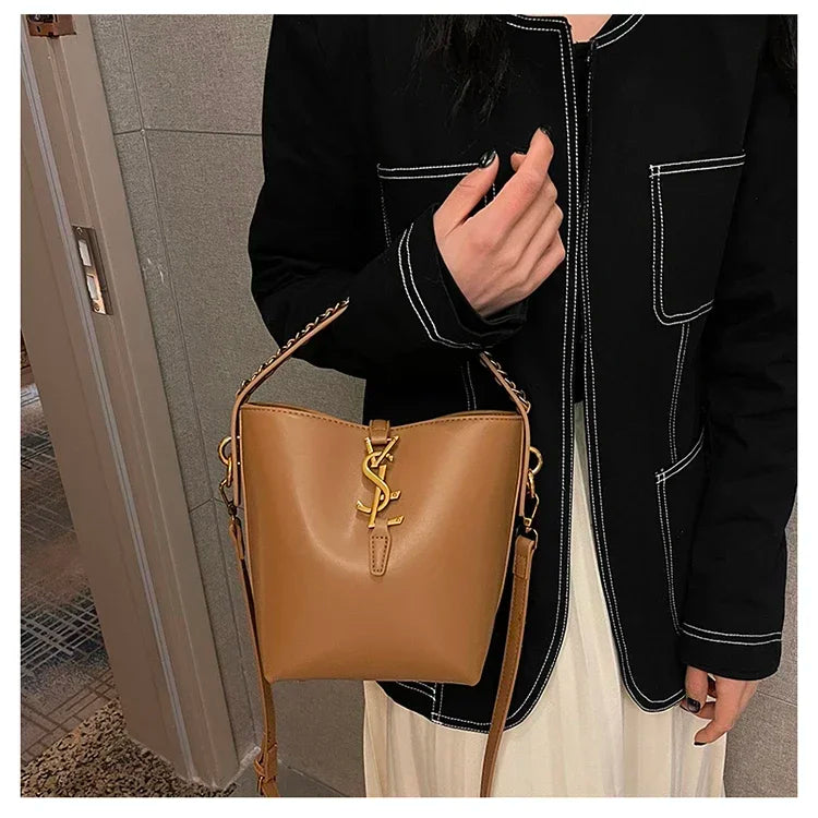 2025 Summer New! Light - Luxury Women's Bucket Bag - High - End Niche Design, Stylish Shoulder Messenger for All Occasions
