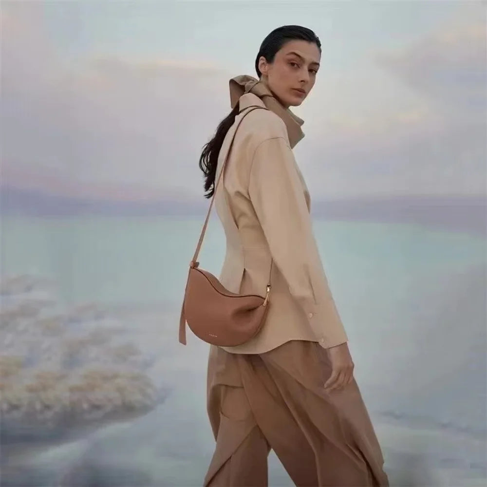 2025 New Pea-shaped Tote Bag Soft Leather Premium Commuter Bag Shoulder & Handheld Dual Use Minimalist Pleated Design Bag