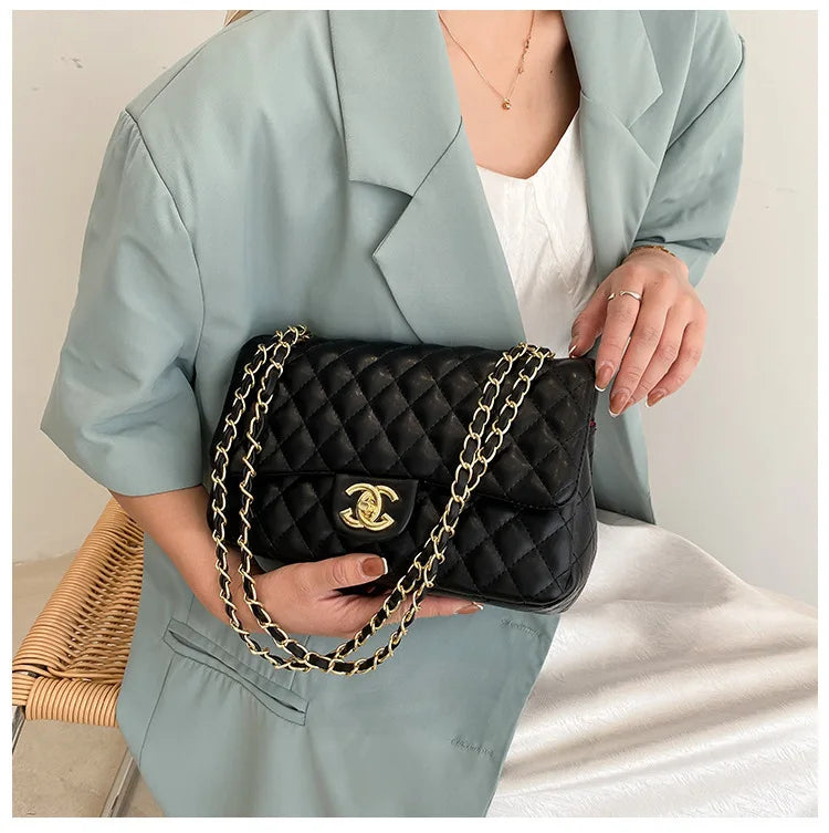 2025 Fashionable New Versatile Commuter Women's Bag Large-capacity One-shoulder Crossbody Bag with Diamond Chain Bag