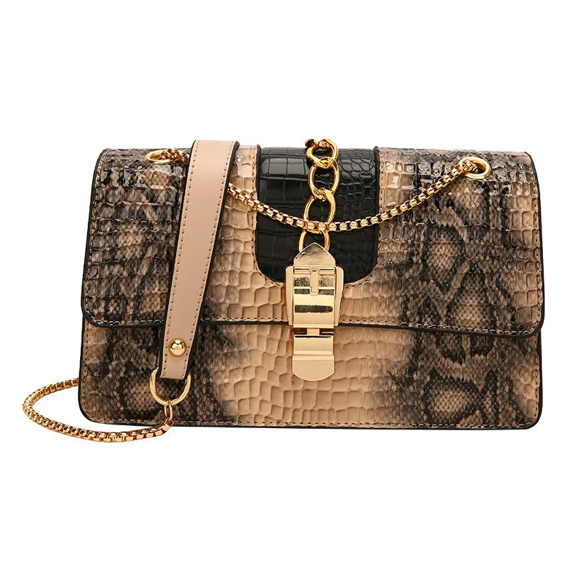 Luxury Designer Brand Bolsa New Fashion Personality Hand Bill Shoulder Bag for Women Crossbody Small Square Bag hot sale