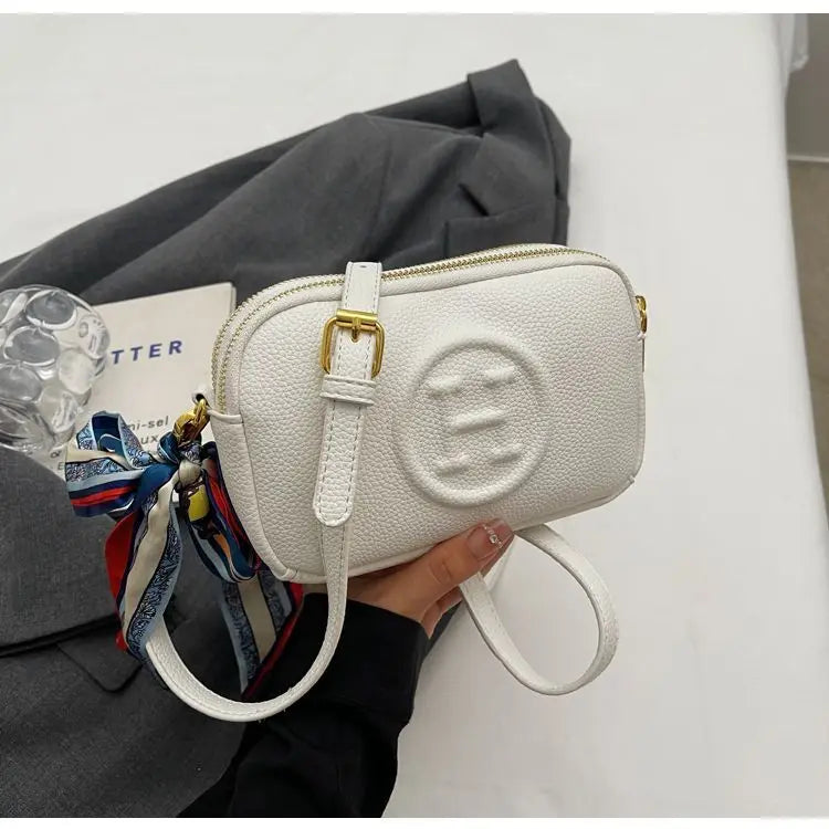 Bucket bag designer luxurious high appearance camera bag new zipper shoulder crossbody bag fashionable and versatile travel bag