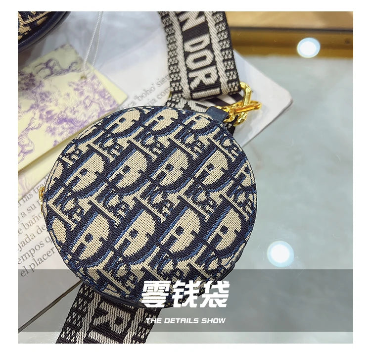 Luxury Brand Ladies Messenger Bag, Durable Leather Shoulder Bag For Professionals, Famous Designer Handbag