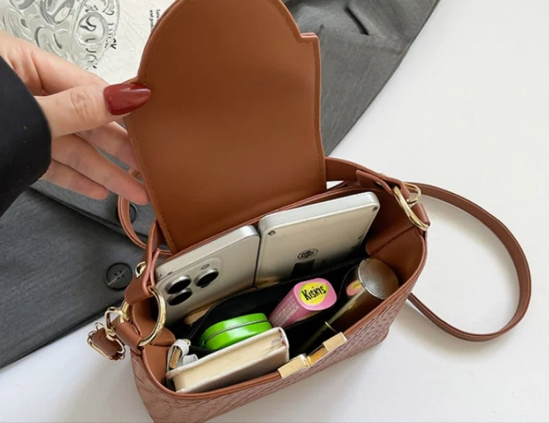 Luxury Women's Tote Bag, Chic V Shaped Stylish Pu Leather Bucket Bag, Top Cover Handbag Women Shoulder Crossbody Bags for Woman