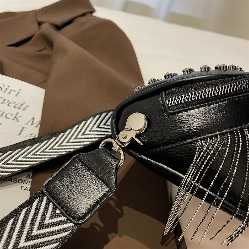 Luxury Woman Chest Bag Fashion Tassel Leather Large Capacity Crossbody Sling Bag Women Waist Bag Casual Rivet Design Travel Sac