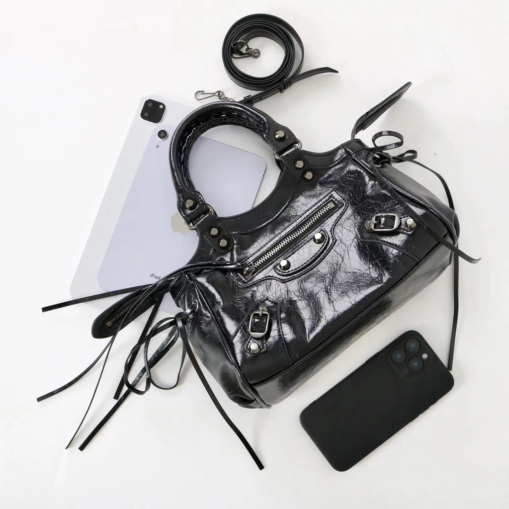 Postman's Bag Single-Shoulder Crossbody Commuter Leather Women's Chain Soft Square Bag Large Capacity Versatile Everyday